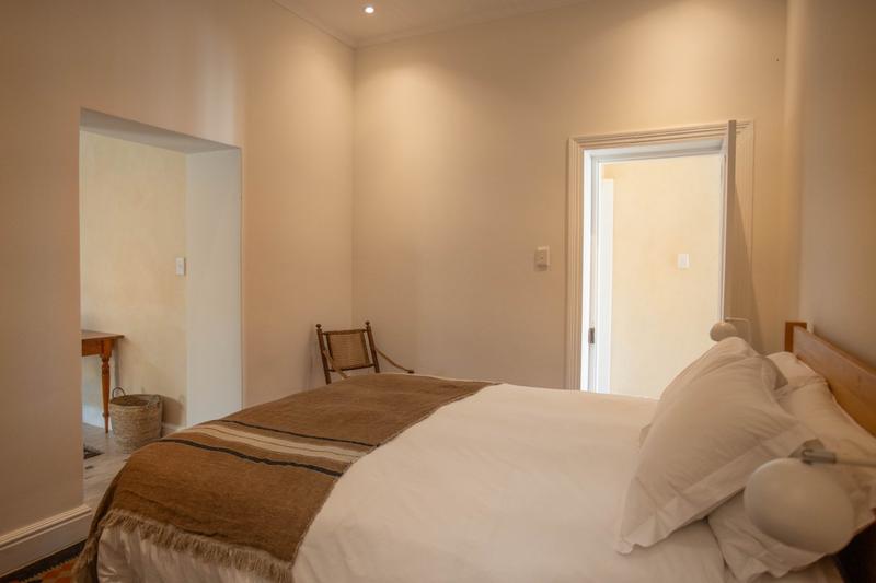 To Let 4 Bedroom Property for Rent in Hobie Beach Western Cape